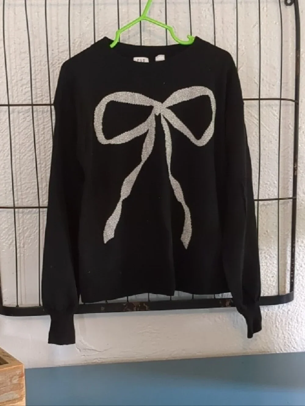 GAP Kids Black Crewneck Sweater with Silver Bow. Size M (8/9)